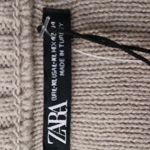 Zara size L-XL men's tan wool  blend oversized sweater. - Picture 9 of 15